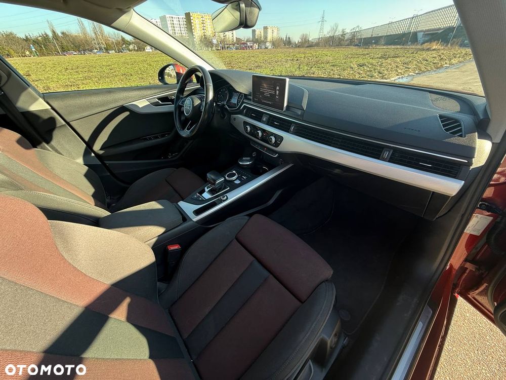 Audi A4 Limousine - 12