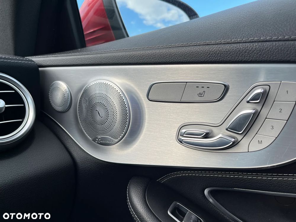 Mercedes-Benz Klasa C 300 7G-TRONIC - 35
