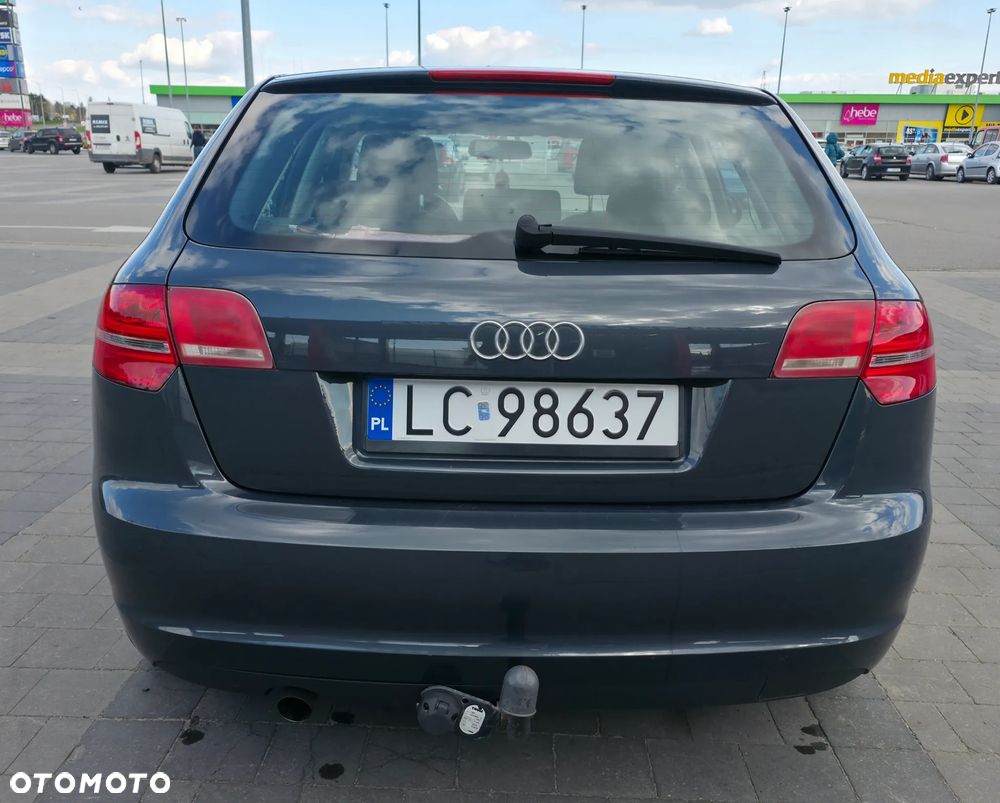Audi A3 Sportback 1.6 Ambiente - 13