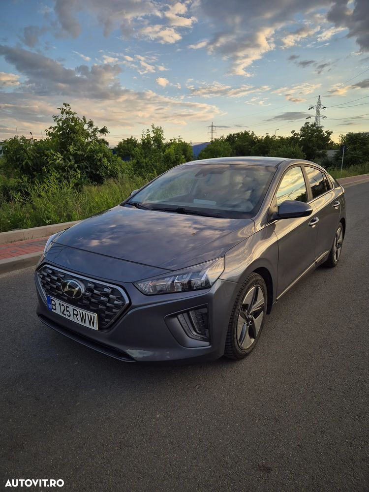Hyundai IONIQ - 1