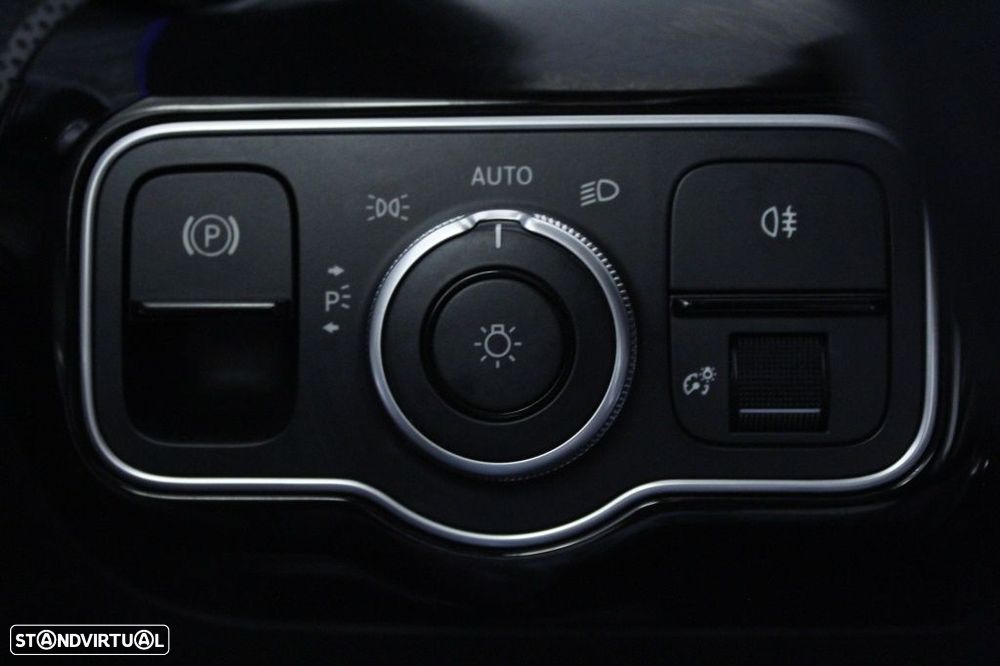 Mercedes-Benz CLA 180 d Shooting Brake Progressive Aut. - 28