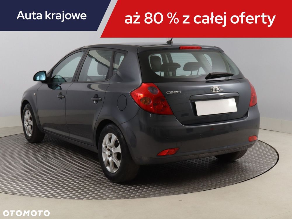 Kia Ceed - 6
