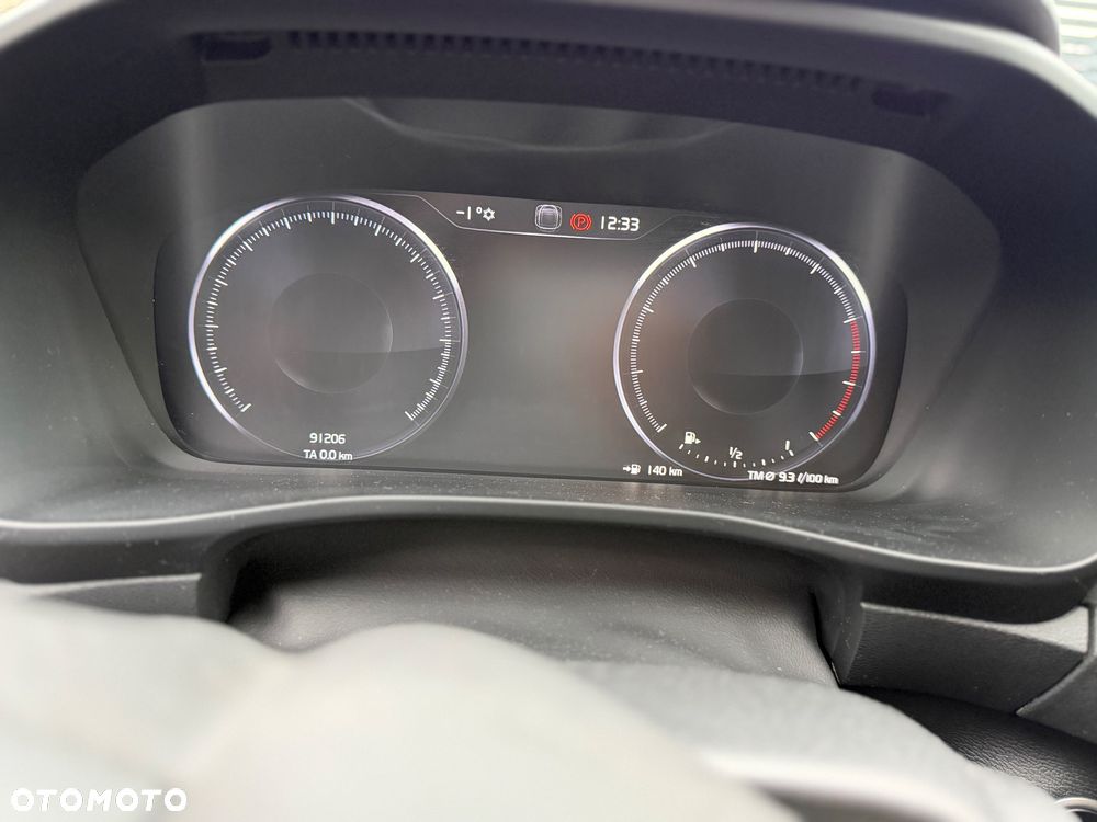 Volvo XC 40 T3 - 9