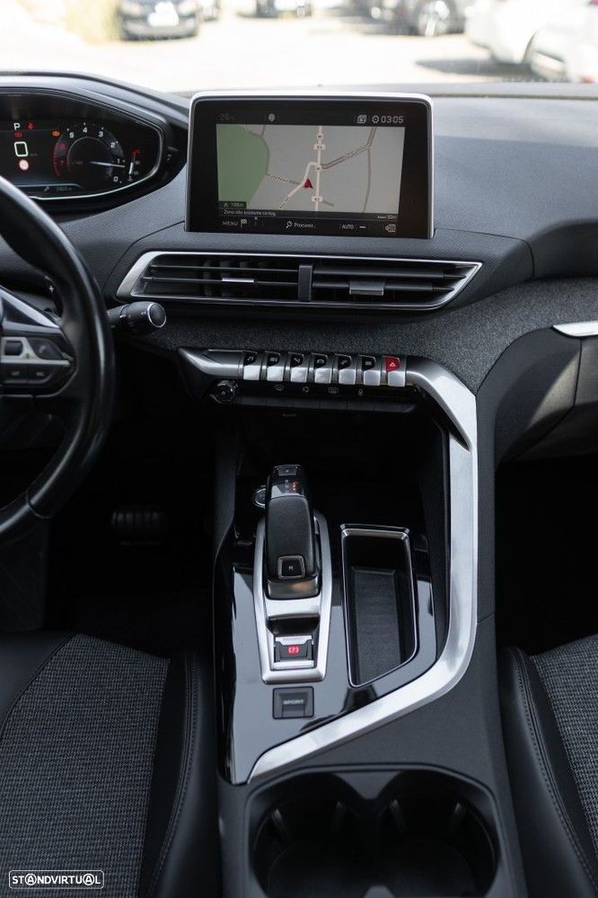 Peugeot 5008 1.2 PureTech Allure EAT6 - 23