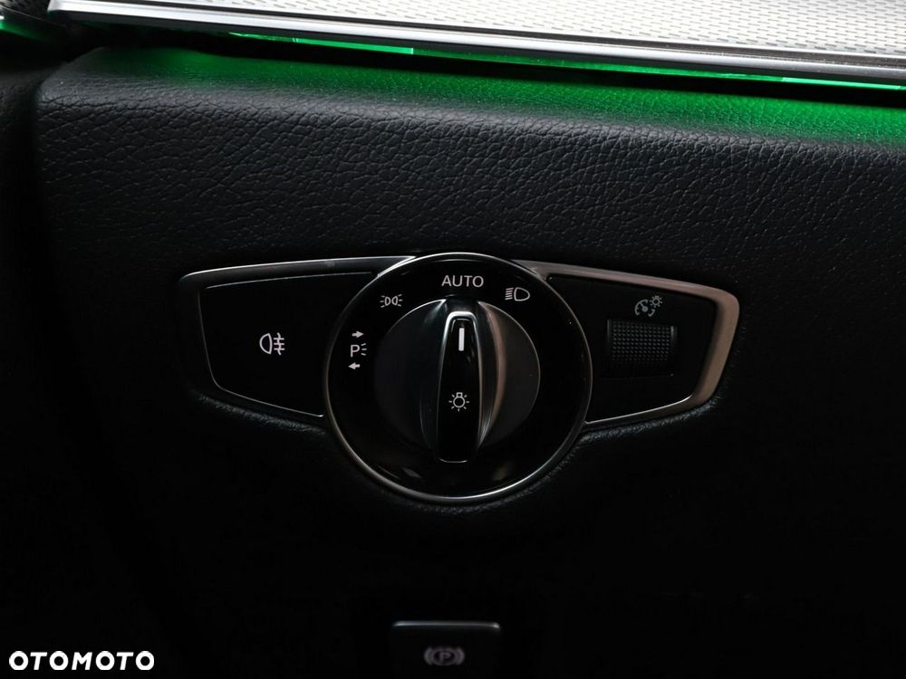 Mercedes-Benz Klasa E 300 de 9G-TRONIC Avantgarde - 36