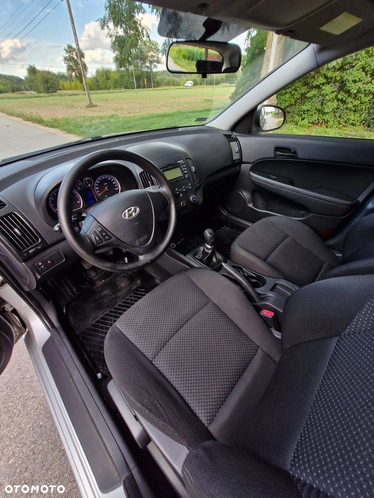 Hyundai i30 1.4 Base - 13
