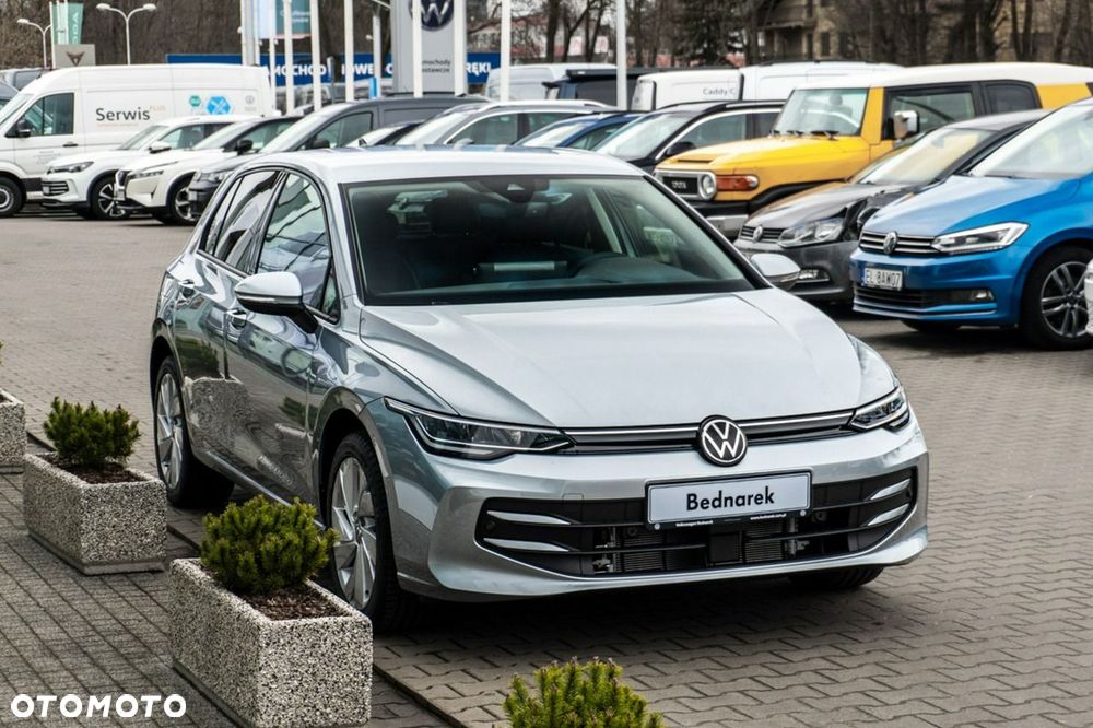 Volkswagen Golf - 5