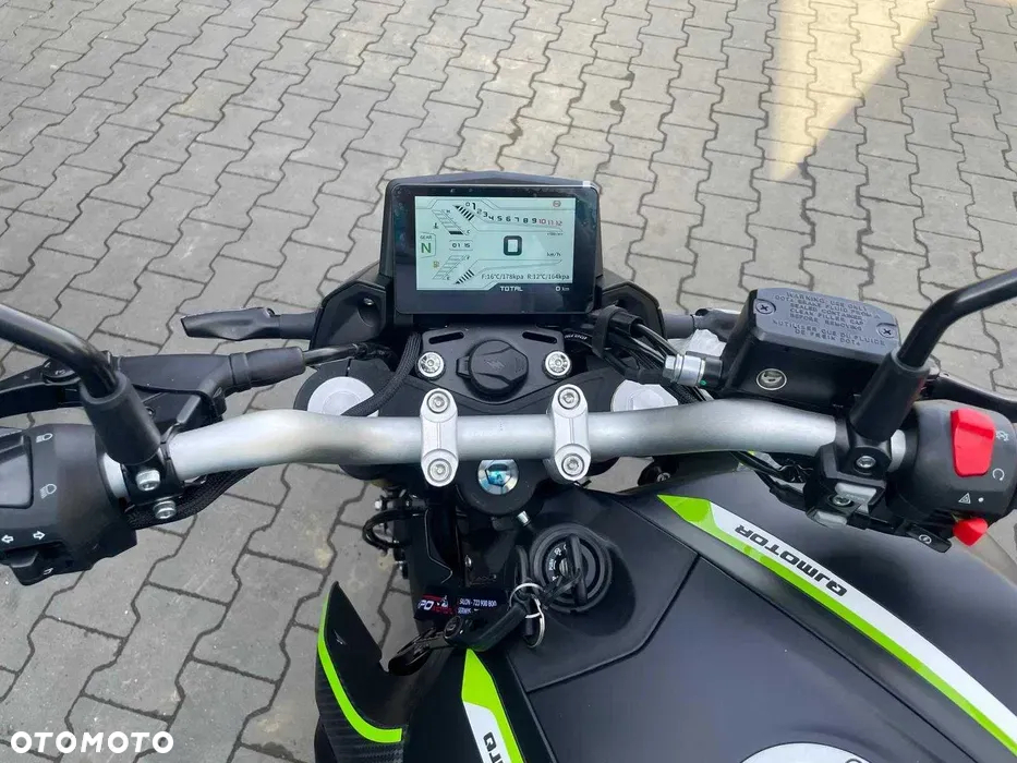 QJMOTOR SRK 125S - 4