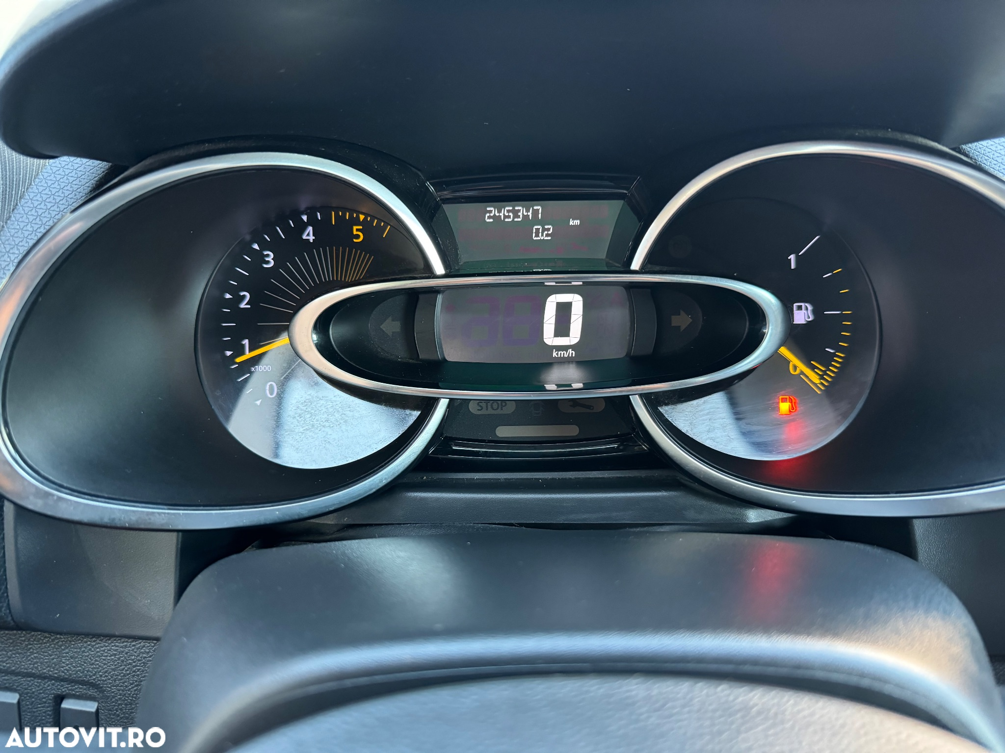 Renault Clio (Energy) dCi 90 Bose Edition - 31