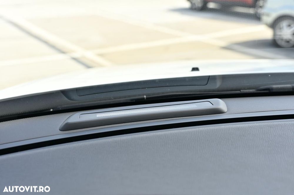 VOLVO XC60 2011 — imagine 24