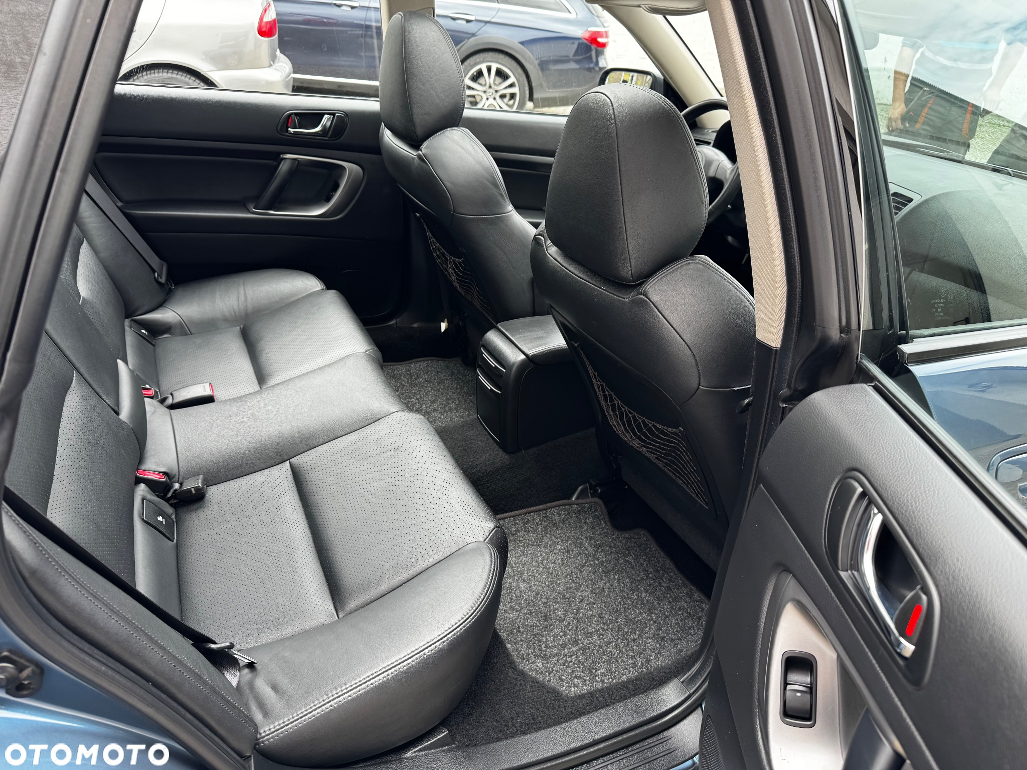 Subaru Legacy SW 2.0i AT - 30