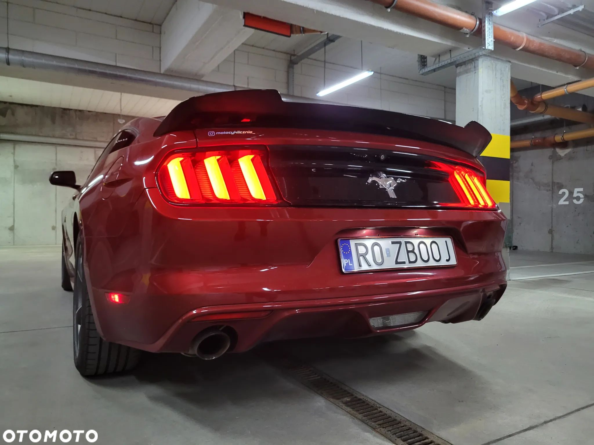 Ford Mustang - 1