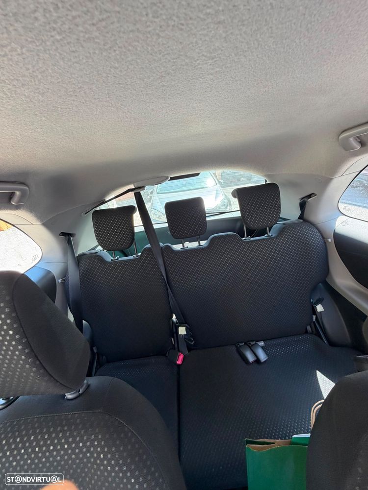 Toyota Yaris 1.0 VVT-i - 8