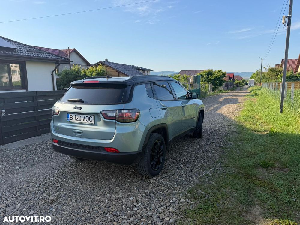 Jeep Compass 1.5 AT 2WD MHEV (Red) - 3