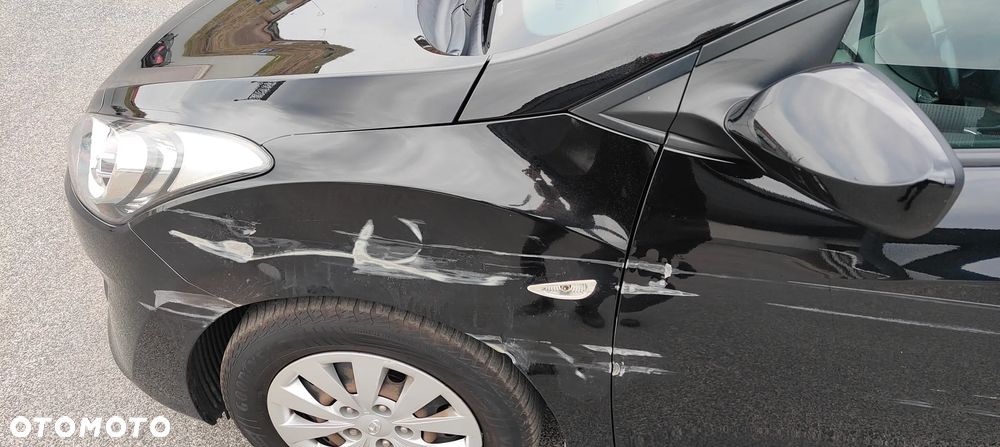 Hyundai i30 blue Kombi 1.4 Style - 26