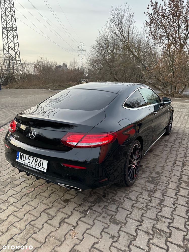 Mercedes-Benz Klasa C 300 9G-TRONIC - 5