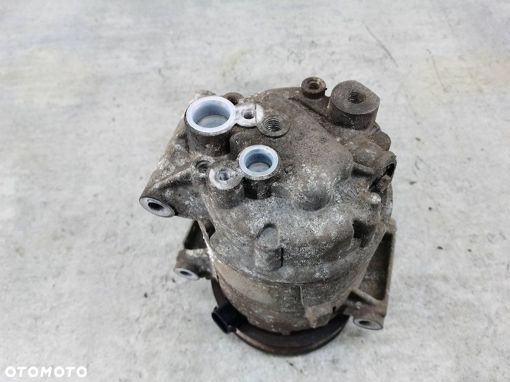 POMPA, SPRĘŻARKA KLIMATYZACJI RENAULT MEGANE II 2.0 16V - 3