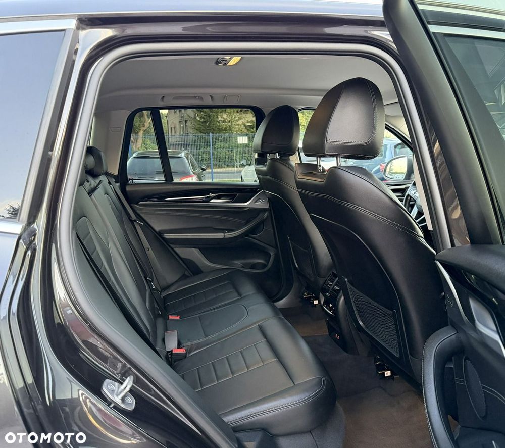 BMW X3 xDrive20d Advantage sport - 12