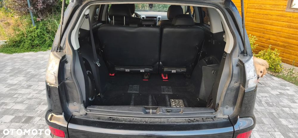 Mitsubishi Outlander 2.0 DID Instyle - 4