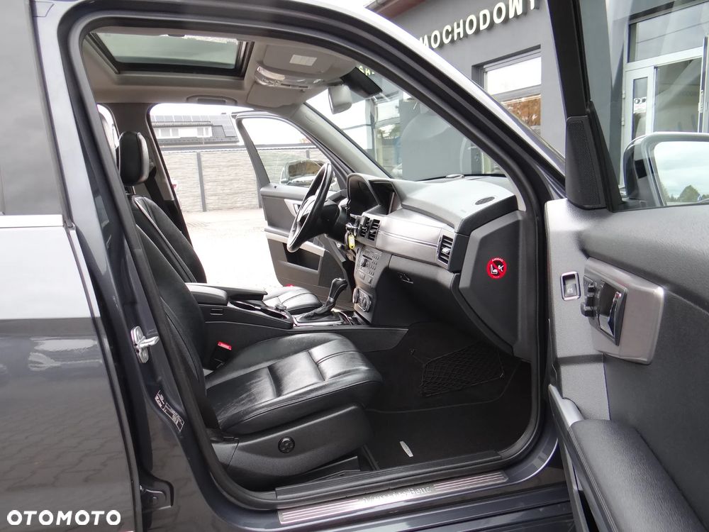 Mercedes-Benz GLK 320 CDI DPF 4Matic 7G-TRONIC Edition 1 - 32
