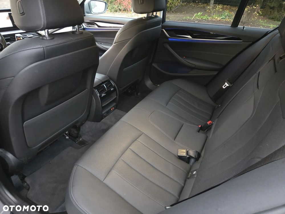 BMW Seria 5 520d Efficient Dynamics Sport Line sport - 9