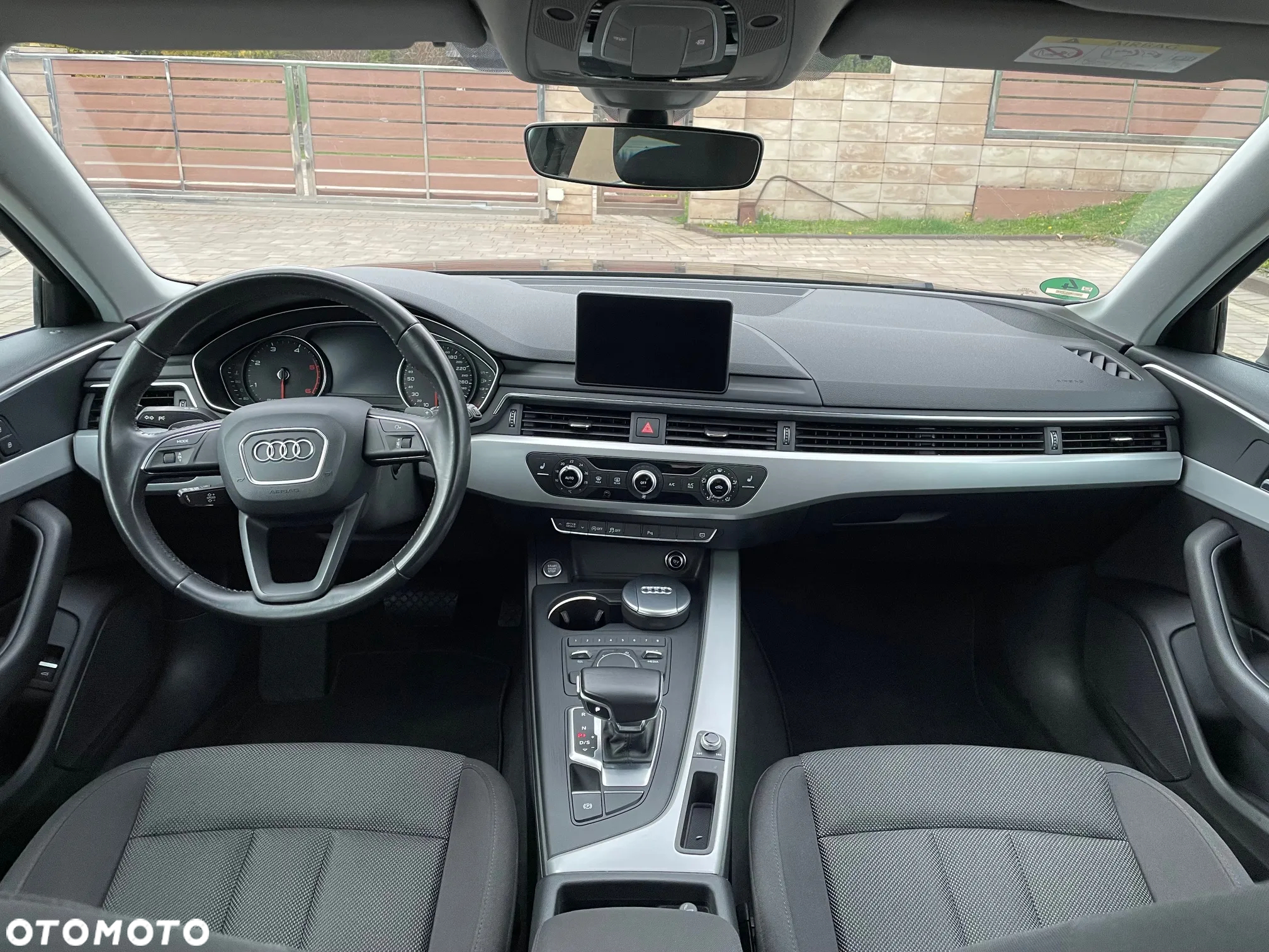 Audi A4 Avant 2.0 TDI ultra S tronic - 24