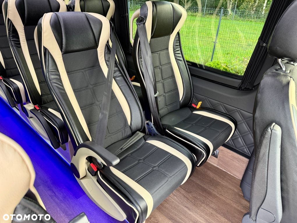 Mercedes-Benz Sprinter 519 Tourist Line - 13