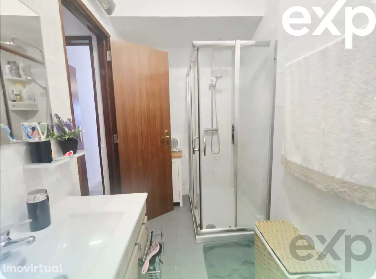 Apartamento T2 com elevador - Grande imagem: 2/13