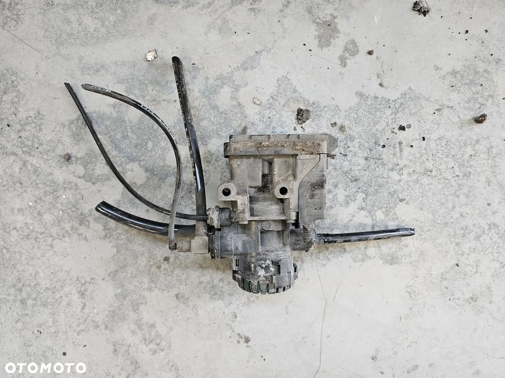 ZAWÓR MODULATOR EBS PRZÓD PRZEDNI MAN TGX TGS 81521066067 K050211 - 1