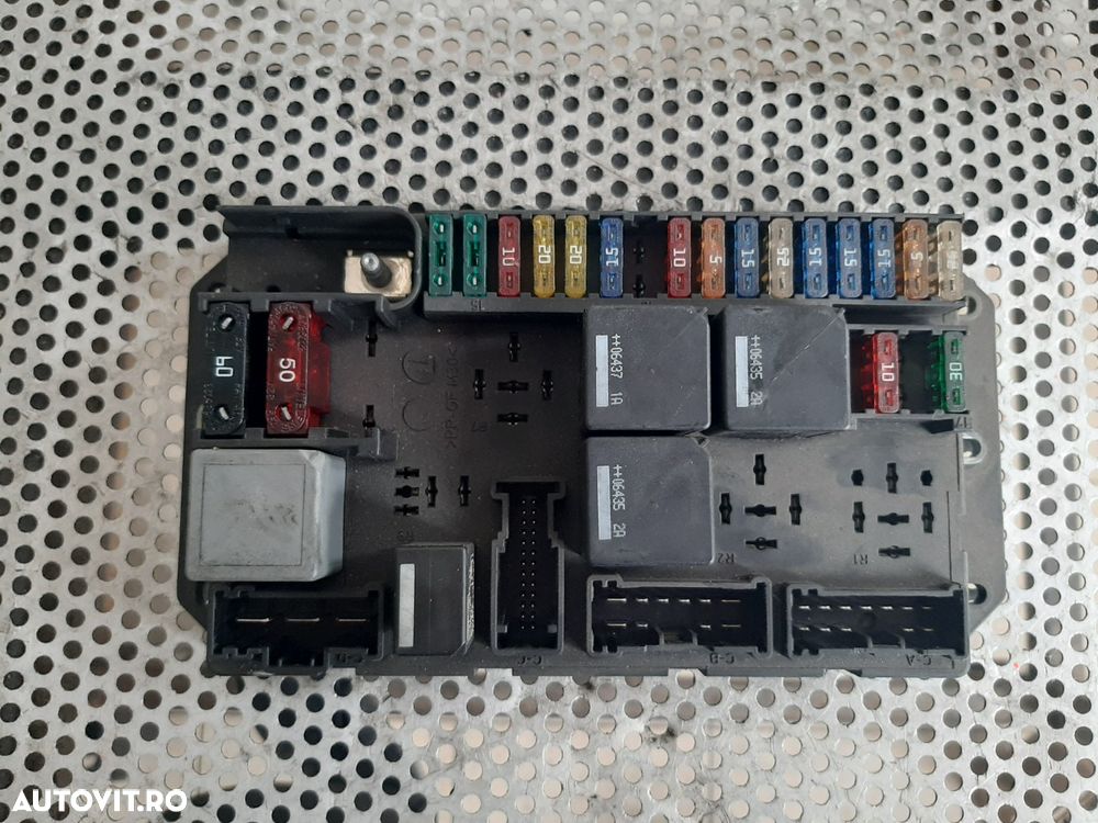 Panou Sigurante Interior BCM Land Rover Range Rover Vogue L322 3.6 TDV8 Motor 368DT Dezmembrez Land Rover Range Rover Vogue 3.6 Tdv8 Motor 368DT An 2005-2006-2007-2008-2009-2010 - 1