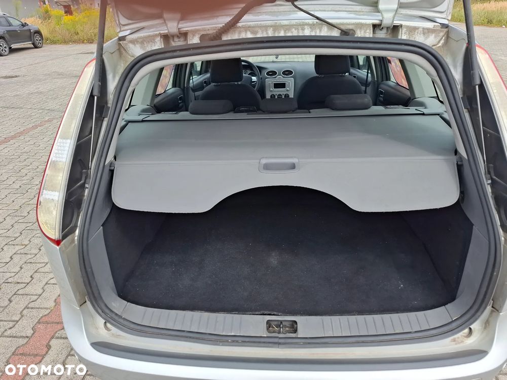 Ford Focus 1.6 Comfort - 15