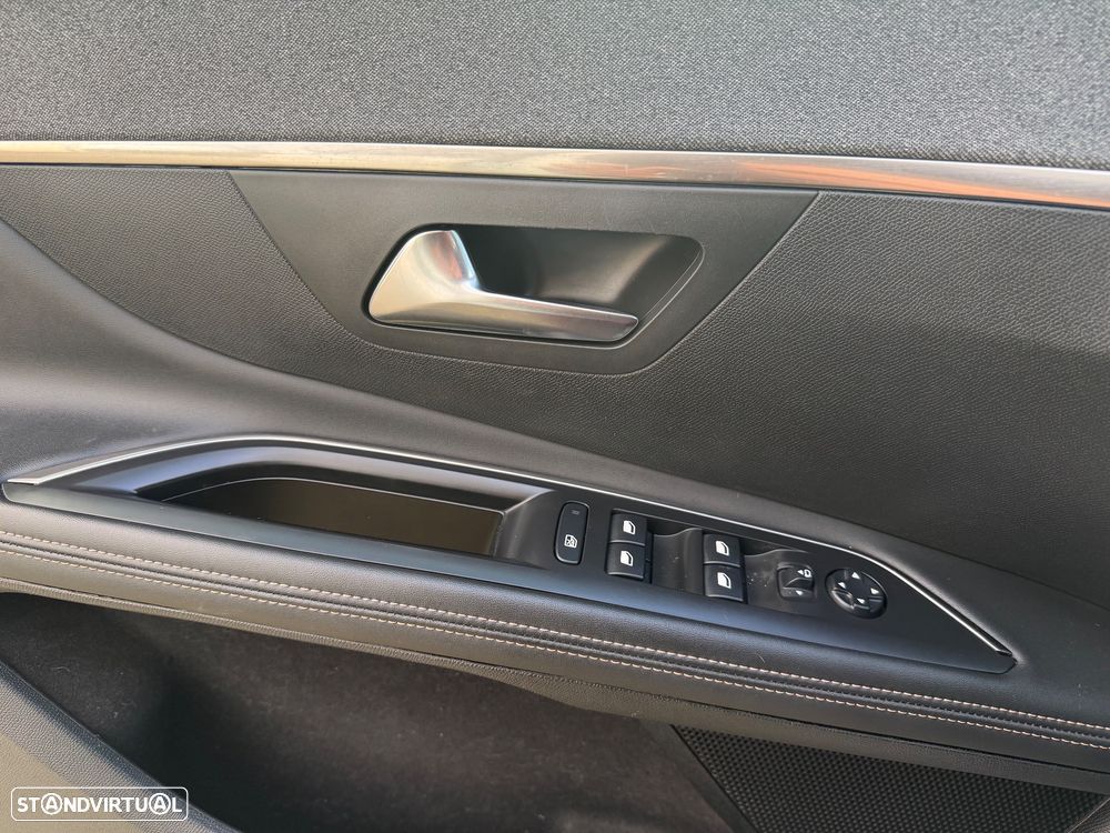 Peugeot 5008 1.5 BlueHDi GT Line EAT8 - 27