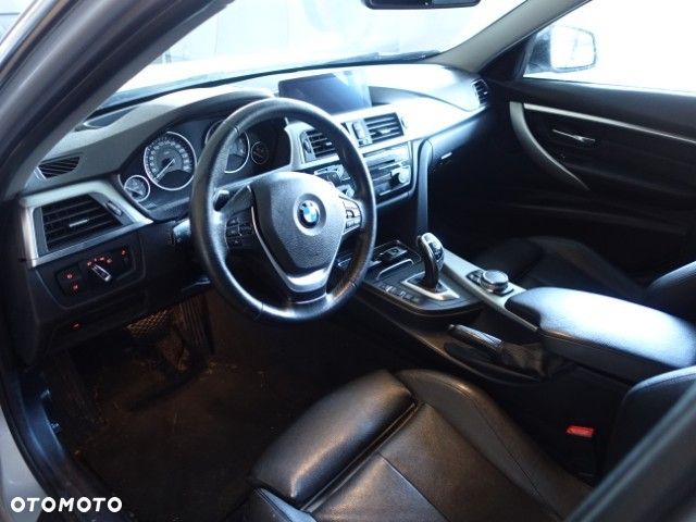 BMW Seria 3 320d Edition Luxury Line Purity - 7