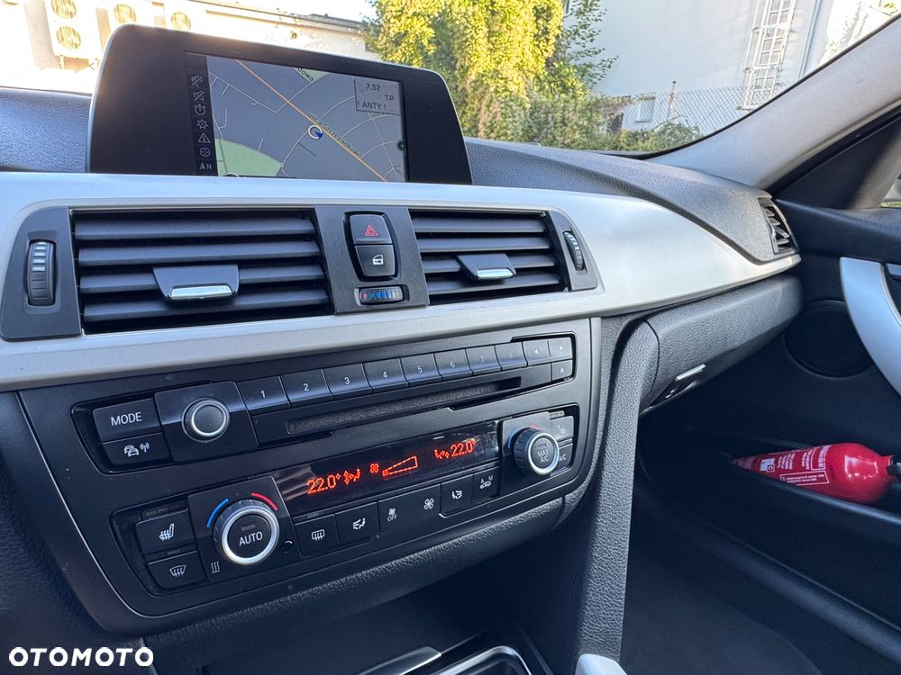 BMW Seria 3 318d Blue Performance - 20