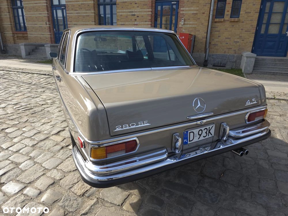 Mercedes-Benz 280 - 6