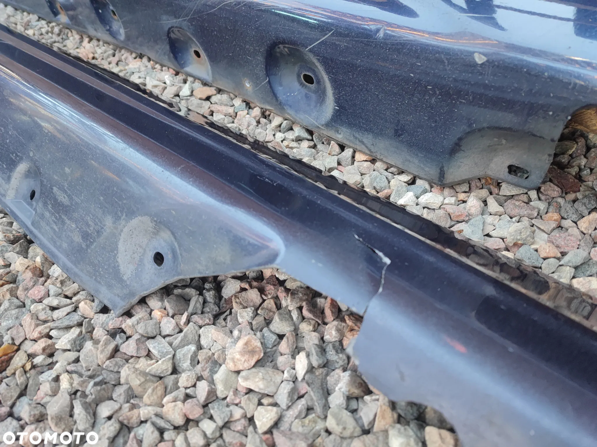 BMW E46 SEDAN / TOURING ORYGINALNE NAKŁADKI NA PROGI M-PAKIET LEWA / PRAWA W KOLORZE orientblau metallic 317/5 O NR. 51 71 0 002 127 / 51 71 0 002 126 OEM W BARDZO DOBRYM STANIE - 10