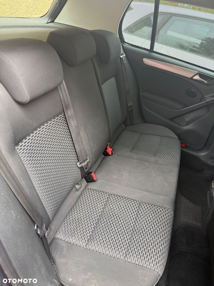 Volkswagen Golf - 11