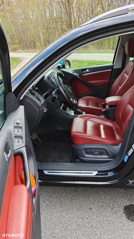 Volkswagen Tiguan 2.0 TDI DPF 4Motion BlueMotion Technology DSG Exclusive - 29
