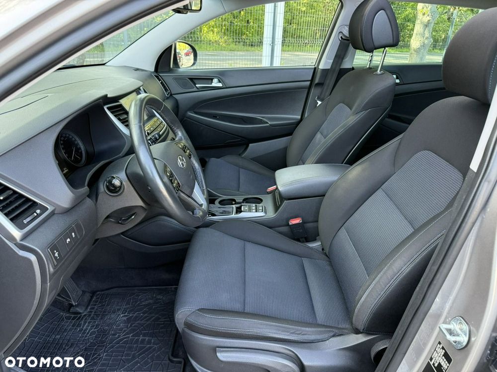 Hyundai Tucson blue 1.7 CRDi 2WD DCT Style - 31