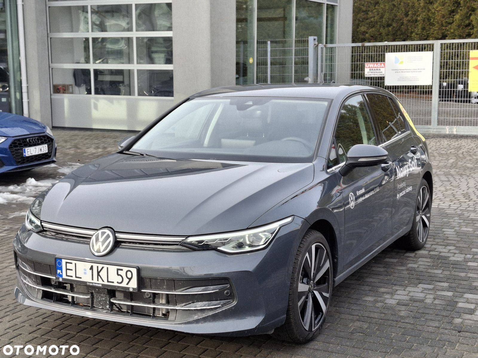 Volkswagen Golf - 1