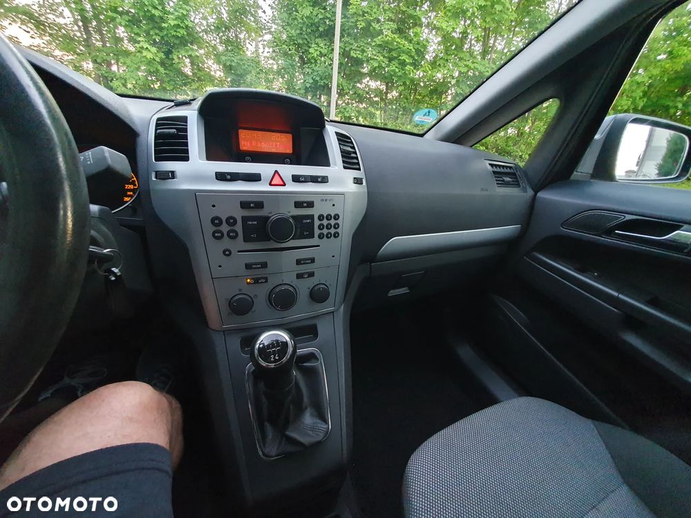 Opel Zafira 1.6 Edition - 18