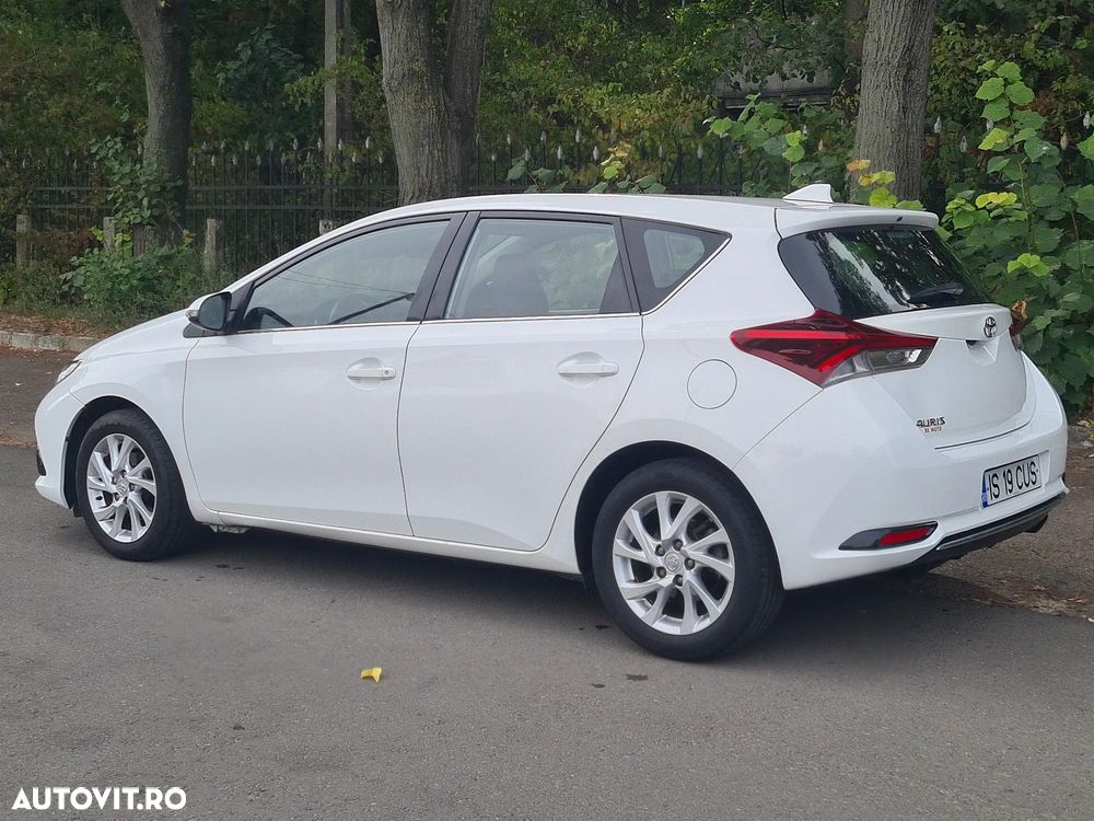 Toyota Auris 1.2 L Turbo Luna - 4