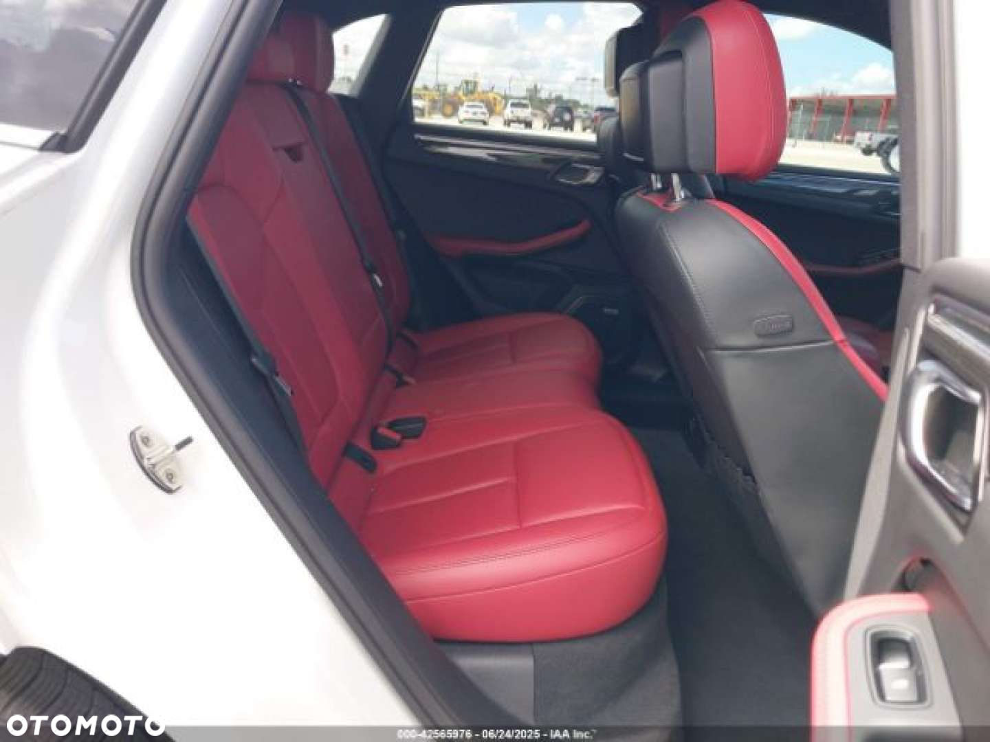Porsche Macan - 13