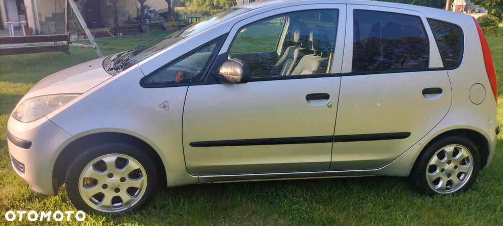 Mitsubishi Colt - 2