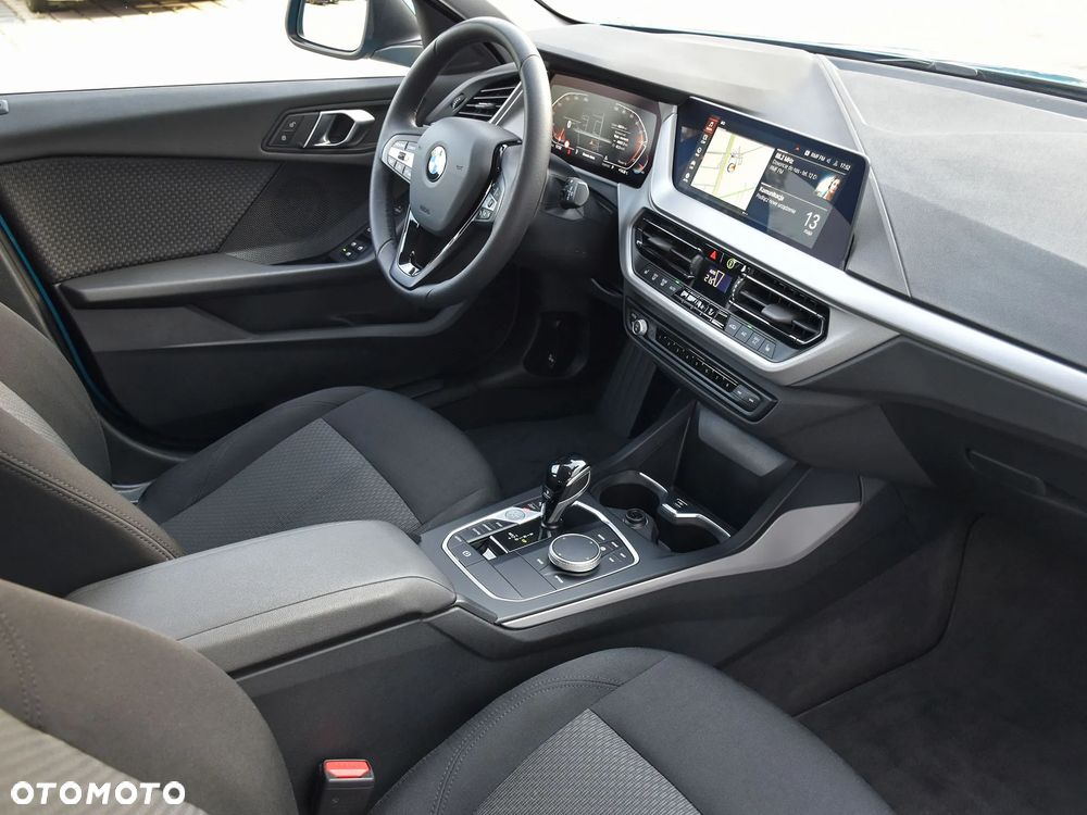 BMW Seria 1 118i Advantage - 24
