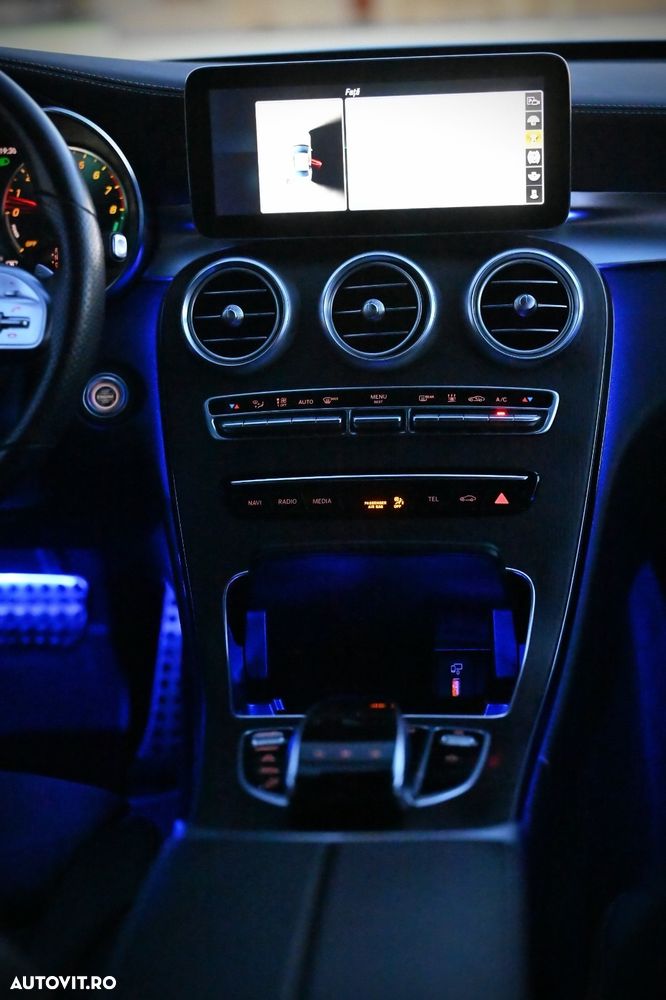 Mercedes-Benz C 300 e 4MATIC Aut. - 38