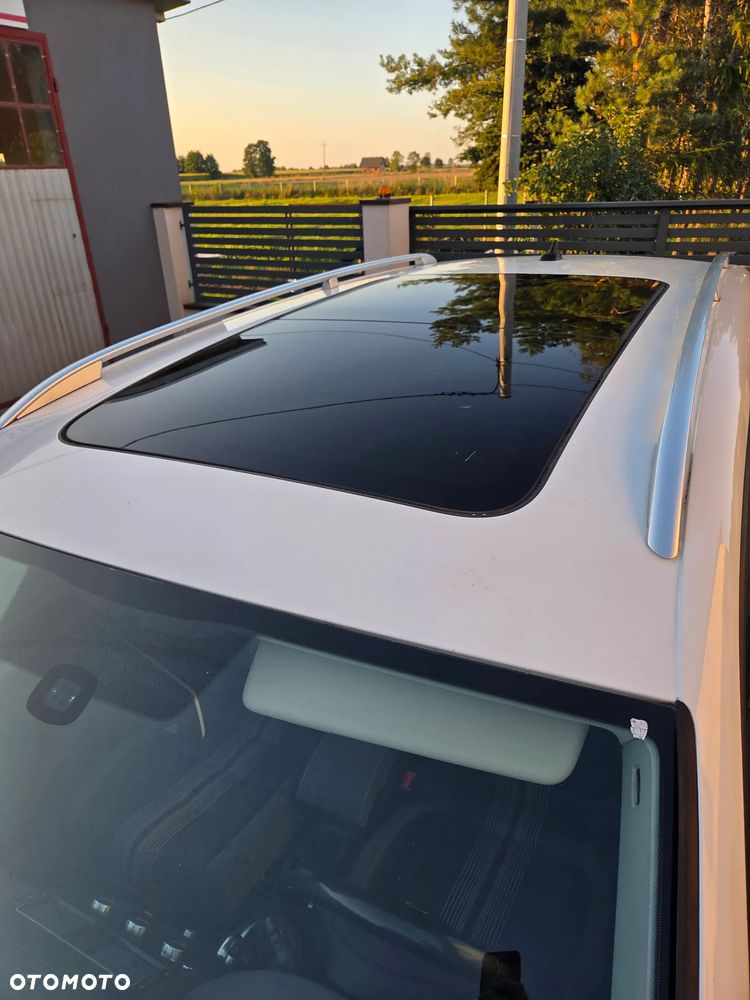 Volkswagen Touran 1.6 TDI DPF DSG MATCH - 14