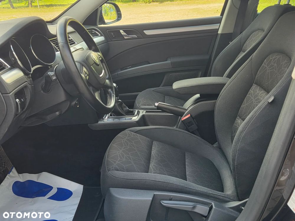 Skoda Superb 2.0 TDI PD Comfort - 7