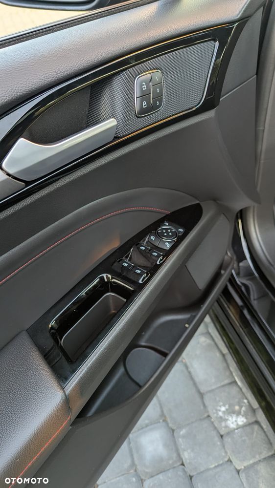 Ford Mondeo - 4