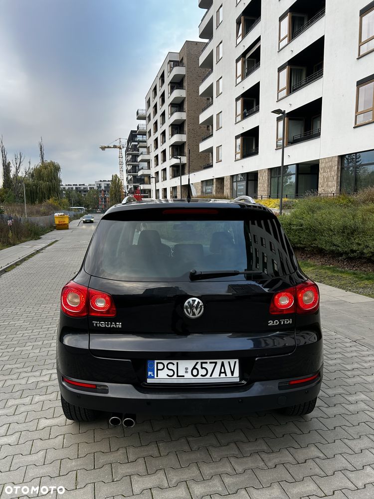 Volkswagen Tiguan - 4